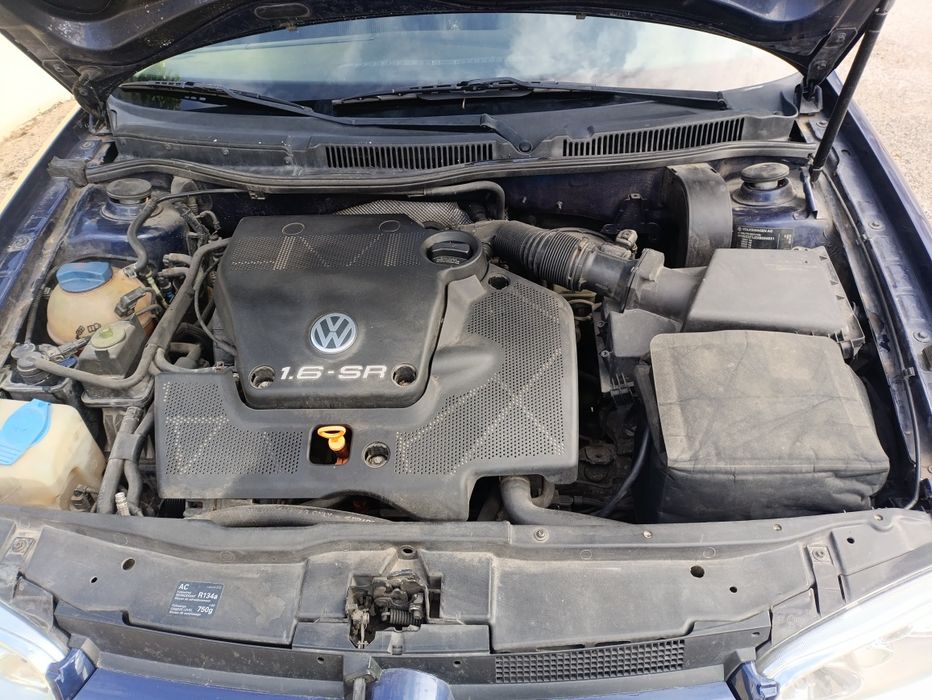 Golf IV 1.6 SR 100 cv