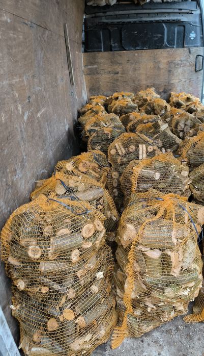 Drewno zrębka opał