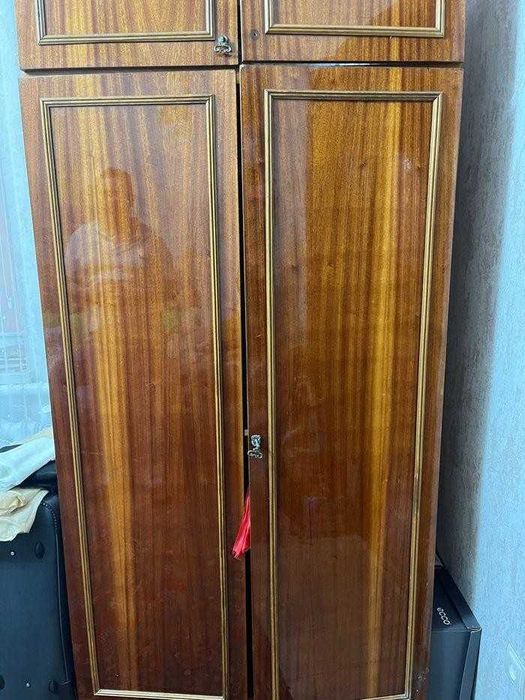 Шафа з антресолею