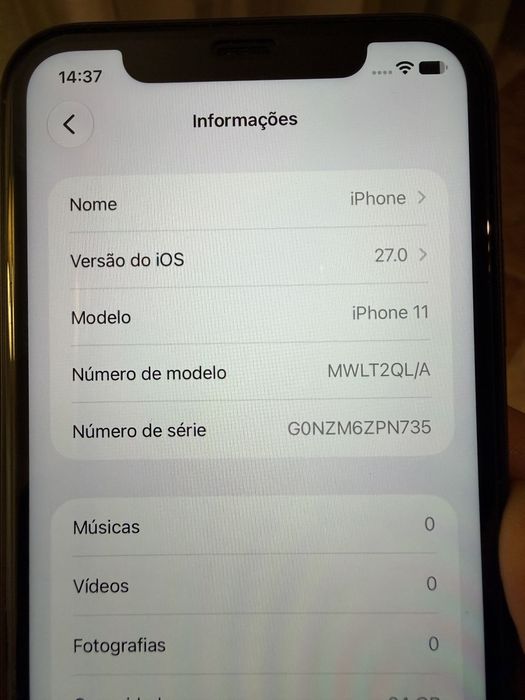 iPhone 11 64GB em caixa