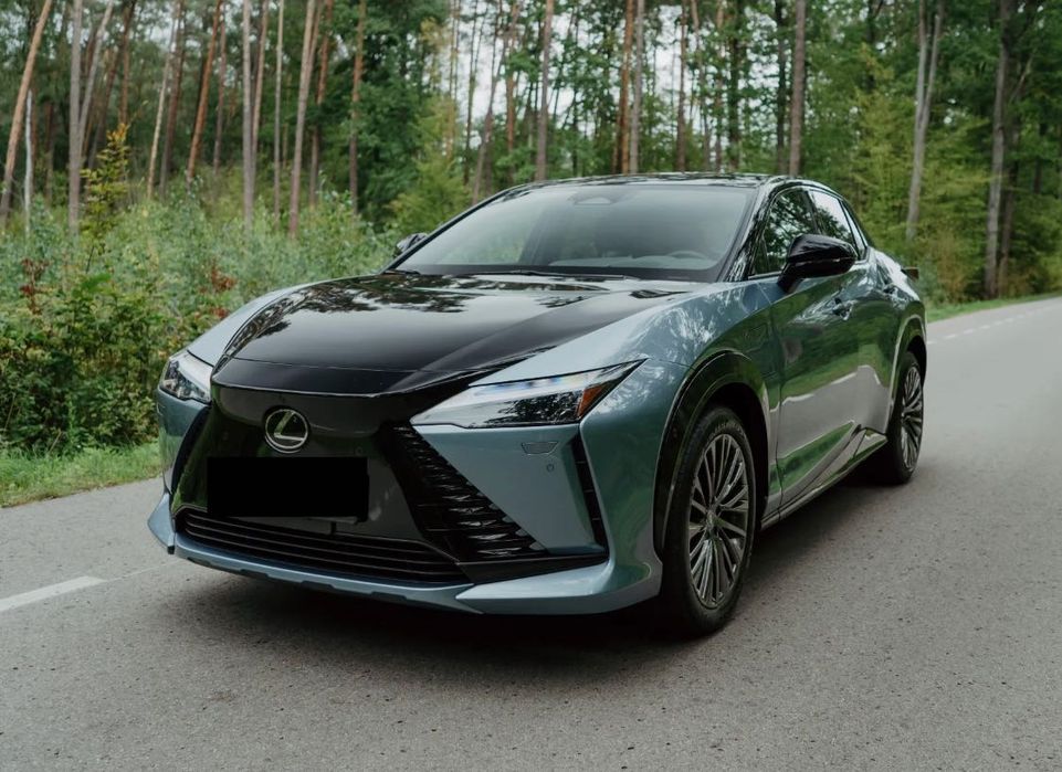 Lexus RZ 450E 2023