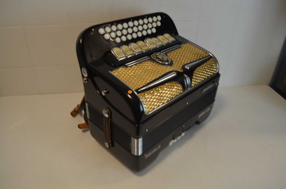 Concertina Adria 4 voz. La. N 228