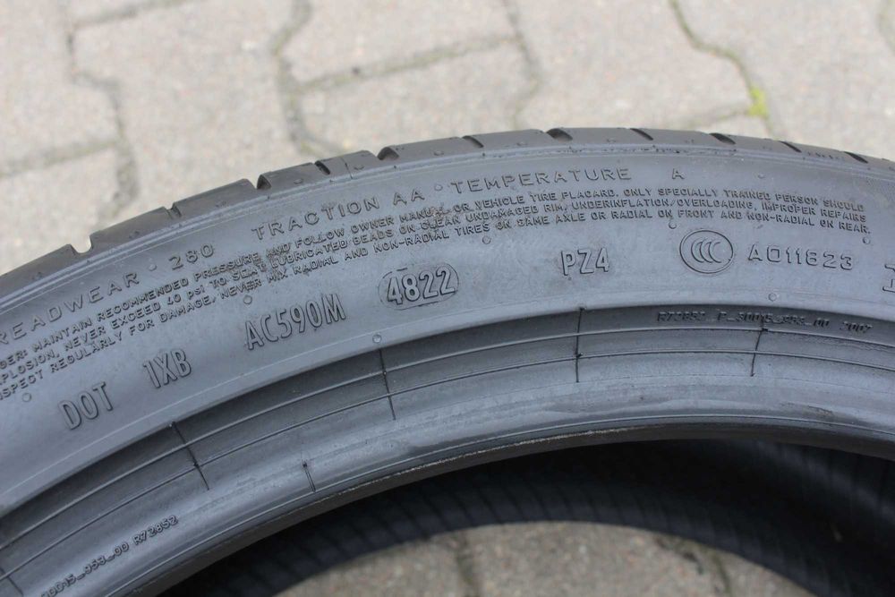 Opona letnia 265/40/21 Pirelli P Zero Jak nowa