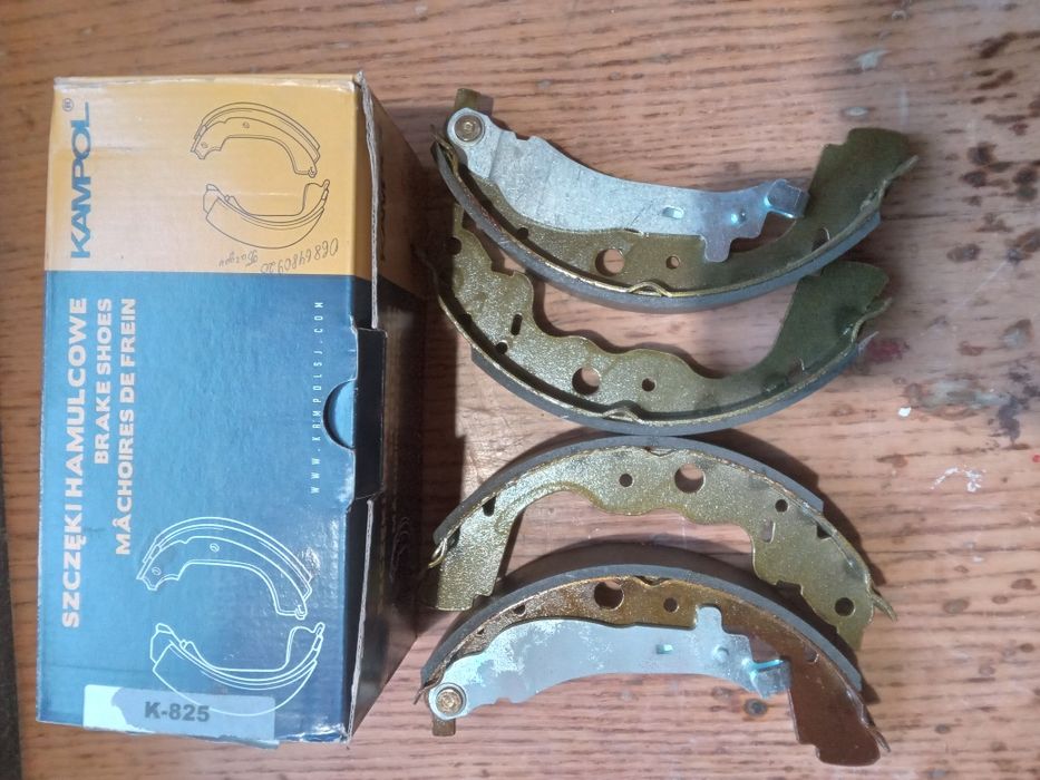 Задні гальмівні колодки
