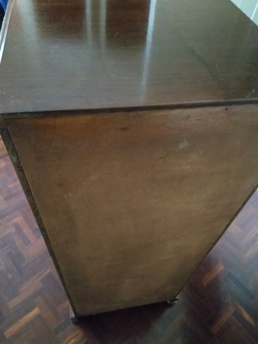 móvel gaveteiro, madeira maciça