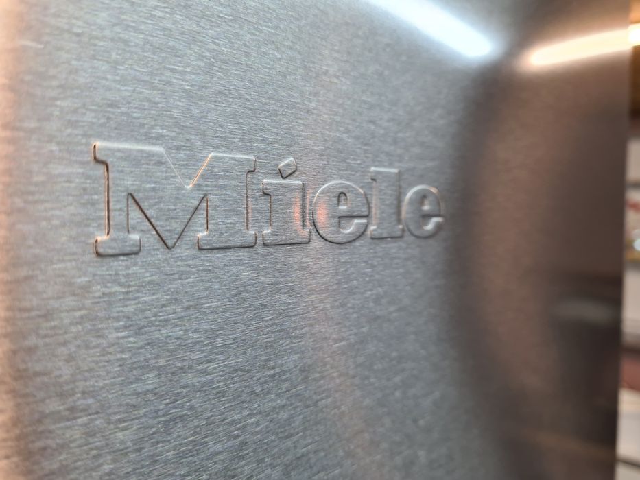 Як новий Надійний Холодильник Miele KFN 28132 NoFrost 186 см А+++