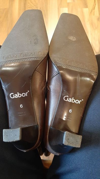 Жіночі демісезонні сапоги Gabor, розмір 39.