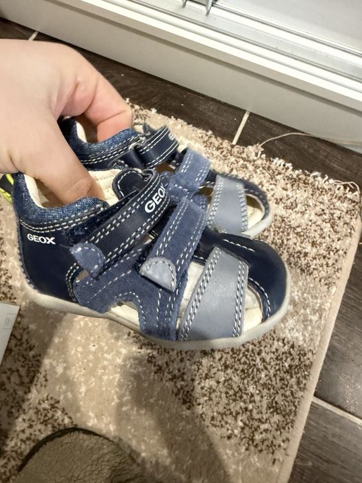 детские босоножки