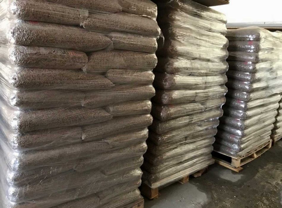 Вугілля, брикети, пелети паливні для зими