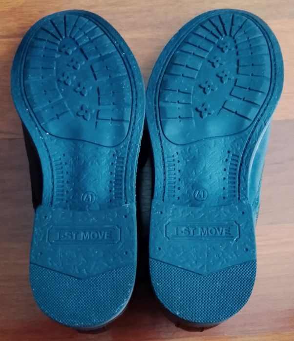 Buty typu chukka firmy EFEKT rozmiar trochę większe 41.