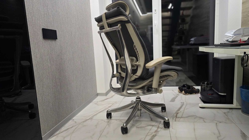 Кресло офисное Expert Spring для руководителя эргономичное