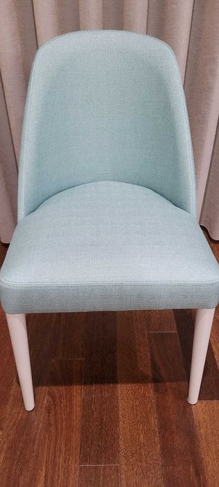Conjunto 6 cadeiras estofadas completamente novas