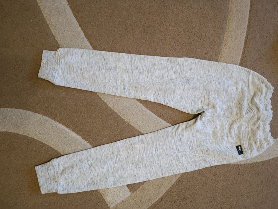 Фірмові спортивні штани на 9-10 років