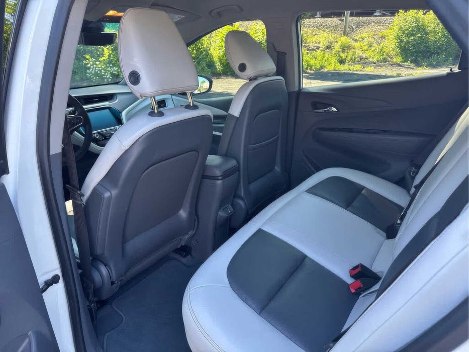 Chevrolet Bolt Ev      2020
