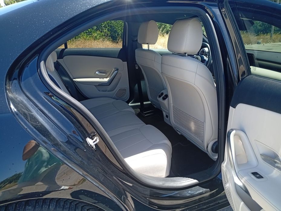 Mercedes A250e Limousine