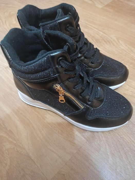 Ботинки демисезонні 36р