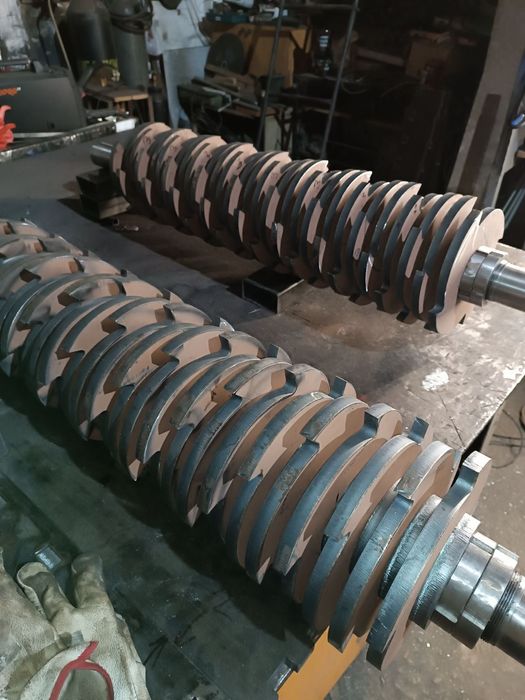 Rębak Kruszarka Szhreder Młyn Rozdrabniacz. Recykling (DR)