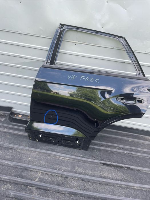 VW T-ROC Drzwi lewe tył tylne czarne części