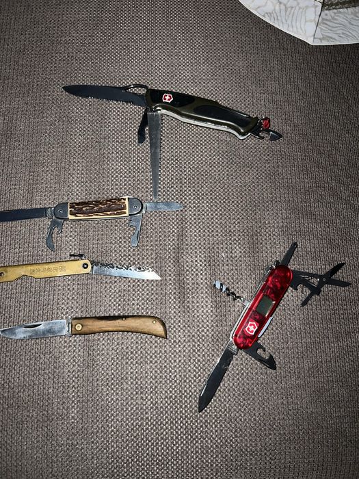 Canivetes militar suiços a escolha