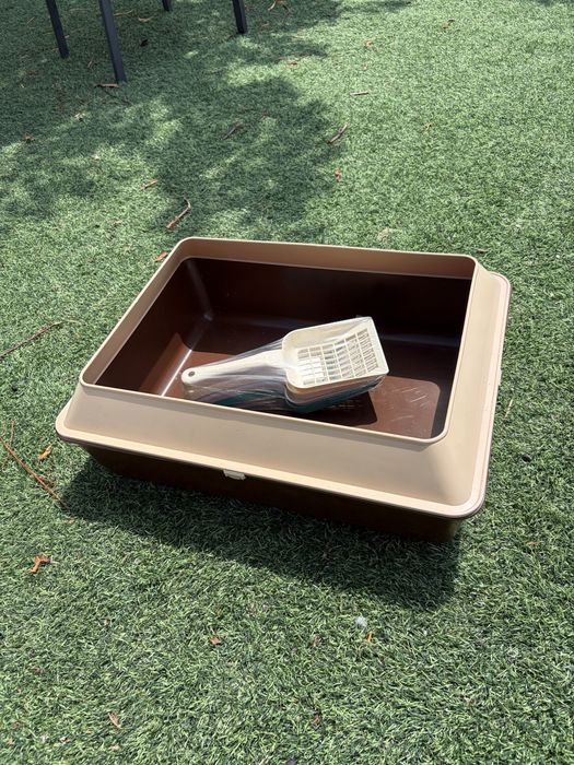 Caixa de areia para gatos c/ kit pás