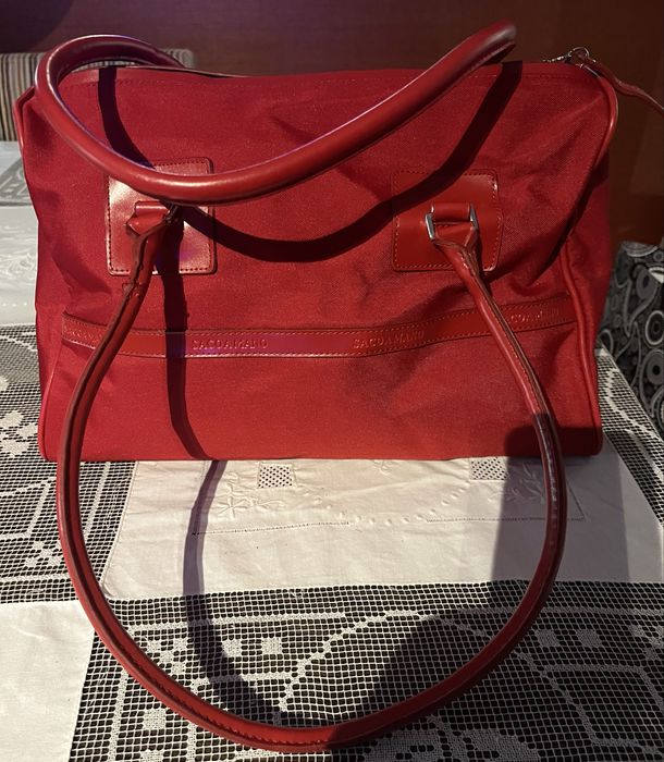 Mala Vermelha Usada como nova