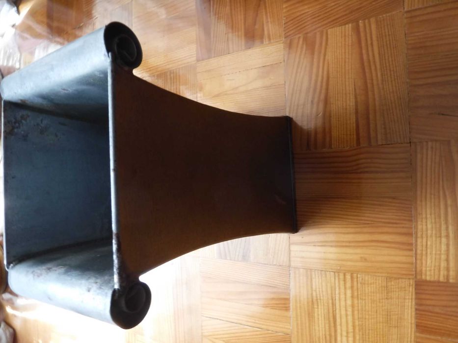 Vaso de metal e vaso para suspender - Oferta de outros vasos usados