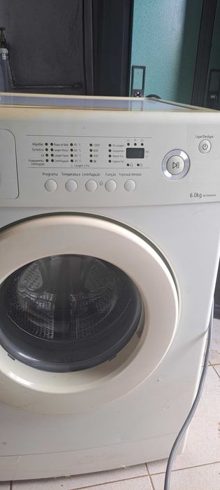 Máquina lavar roupa Samsung WF 7600 NAW