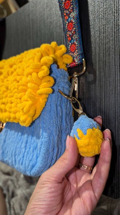 Pluszowa torba, dzianinowa.