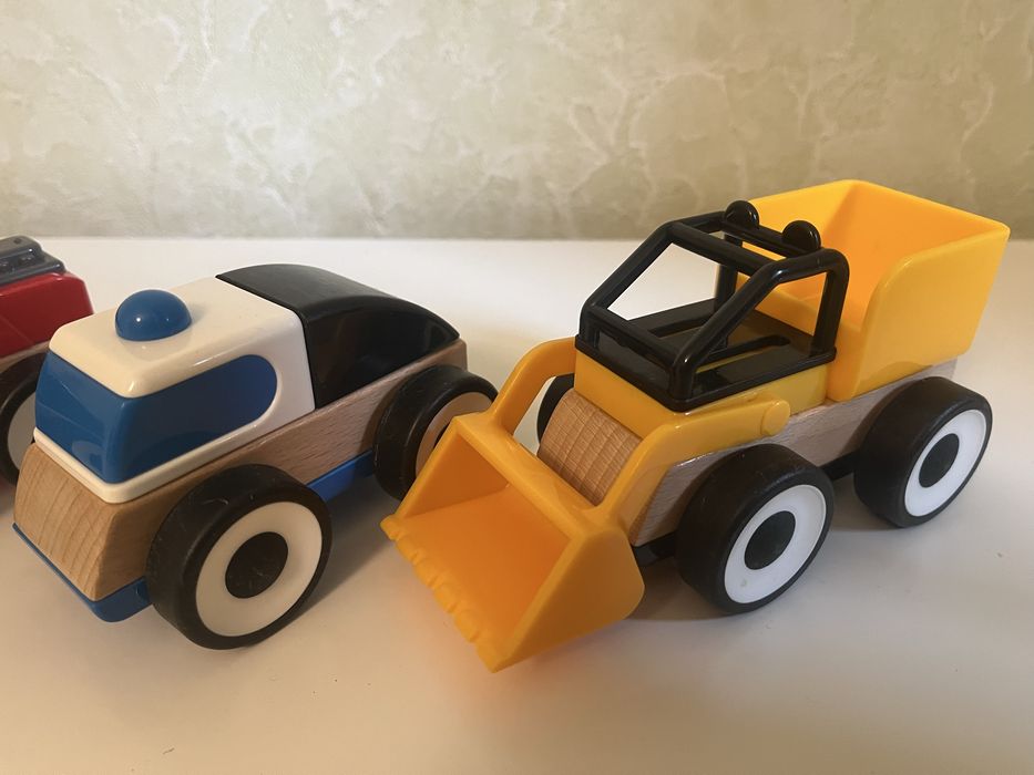 IKEA набір деревʼяних вантажних машинок LILLABO (ИКЕА LILLABO)