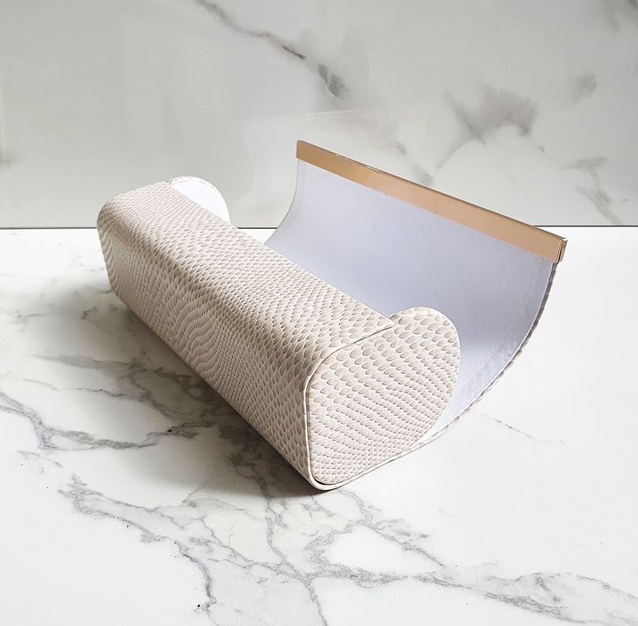 Jimmy Choo etui na okulary przeciwsłoneczne