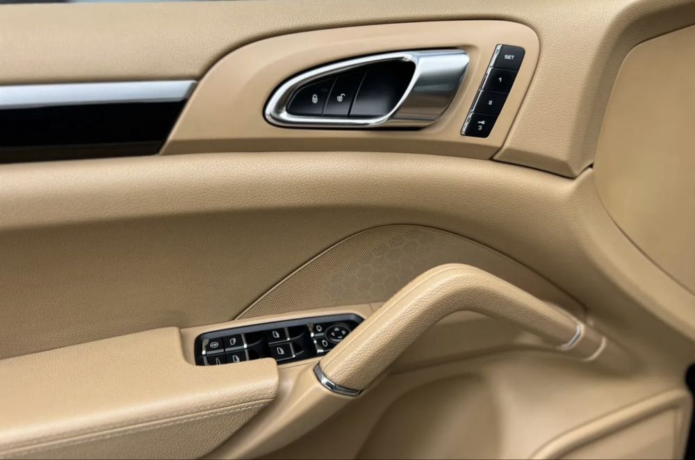 Porsche cayenne 2013 3.6