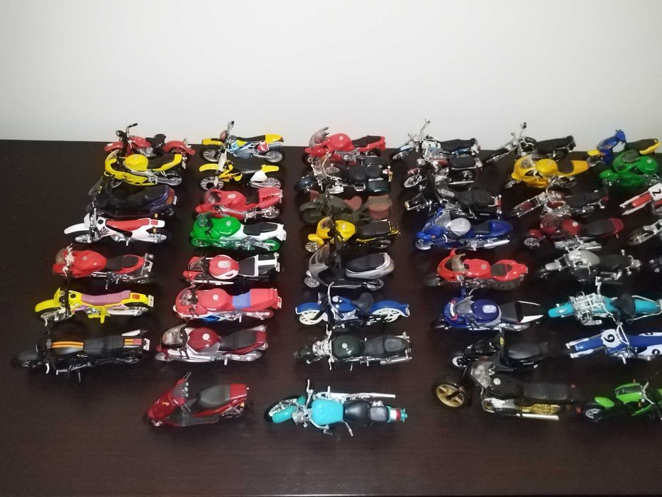 Motas miniatura 1:18