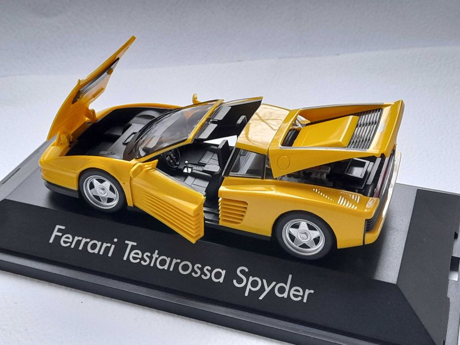Коллекционная модель HERPA Ferrari Testarossa Spyder, 1/43: 1 400