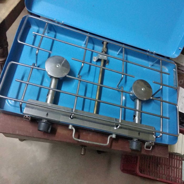 Fogão portátil a gás, como novo.