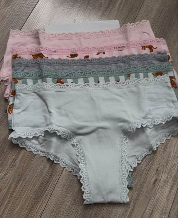 Продам набори трусиків Victoria Secret