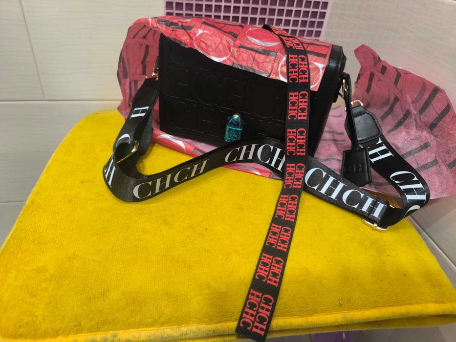 Mala de Senhora Carolina Herrera Nova