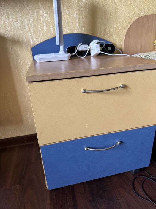 Меблі  в дитячу. Для підлітків.