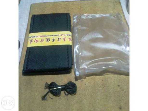 Forra capa universal volante carro pele kit preto creme + linha agulha