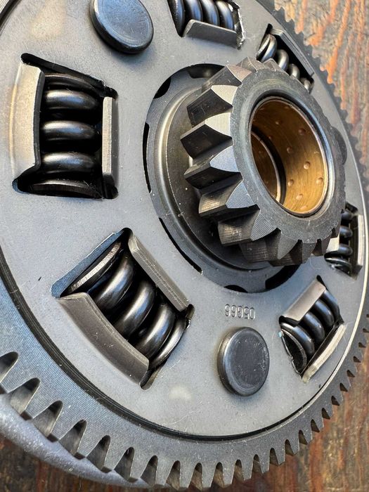 kosz sprzeglowy koszyk docisk clutch basket suzuki LTR 450 r 06-11