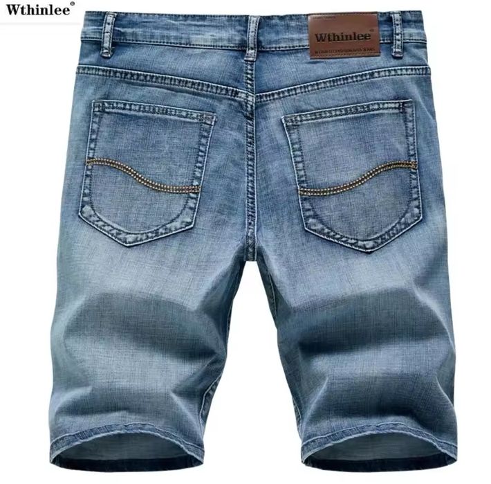 Шорты джинсовые.