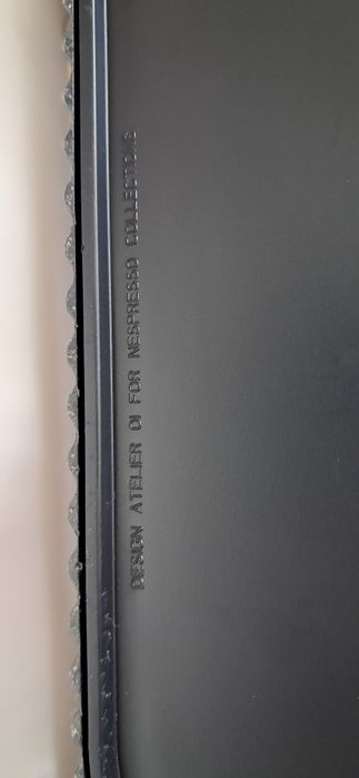 Porta-cápsulas usadas / depósito de reciclagem de cápsulas Nespresso.