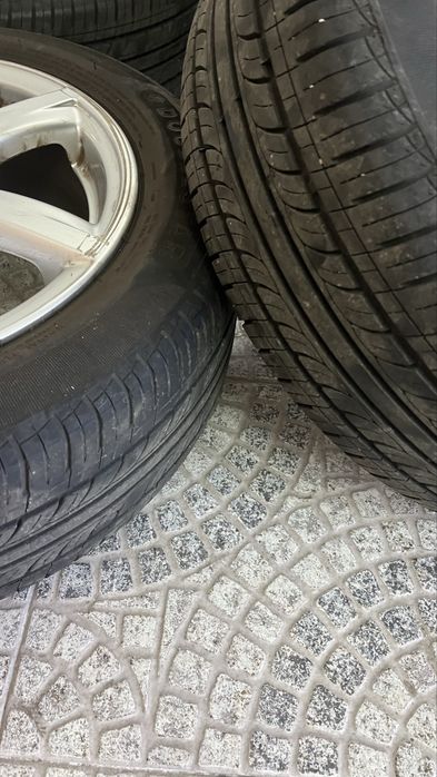 Jantes originais volkswagen Polo – R15 + pneus 195