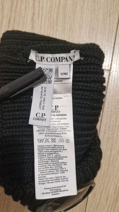 Czapka C.P Company, Nowa - Czarna