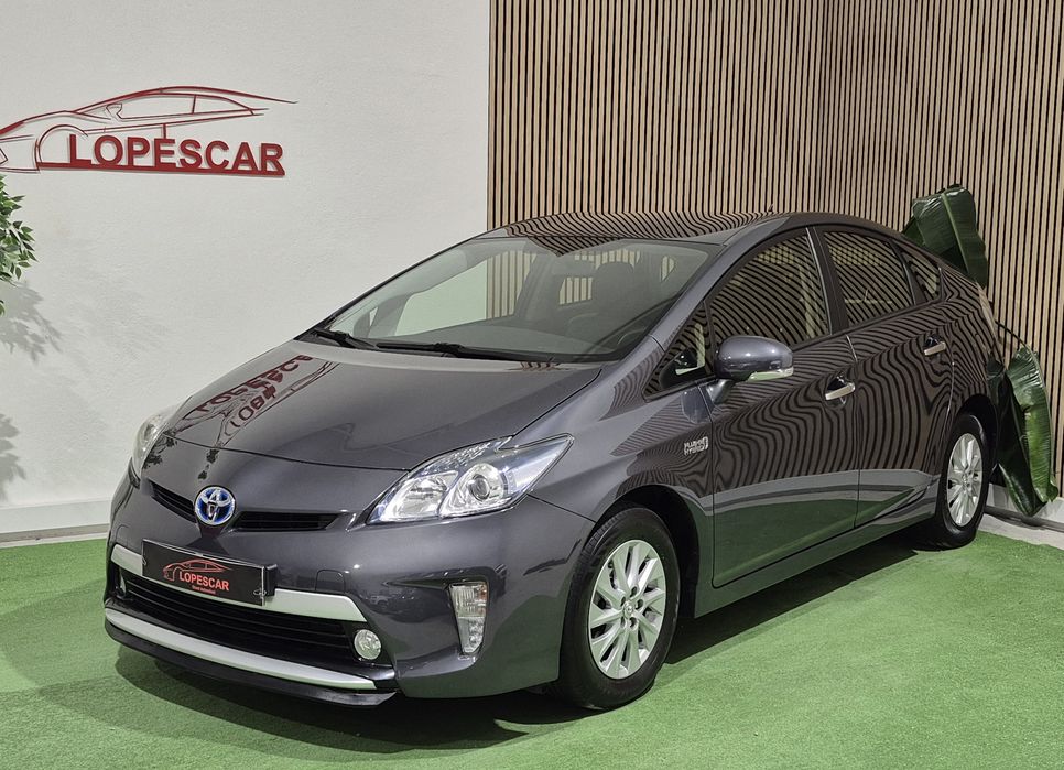Toyota Prius 1.8 PLUG-IN Hybrid | GARANTIA | NACIONAL