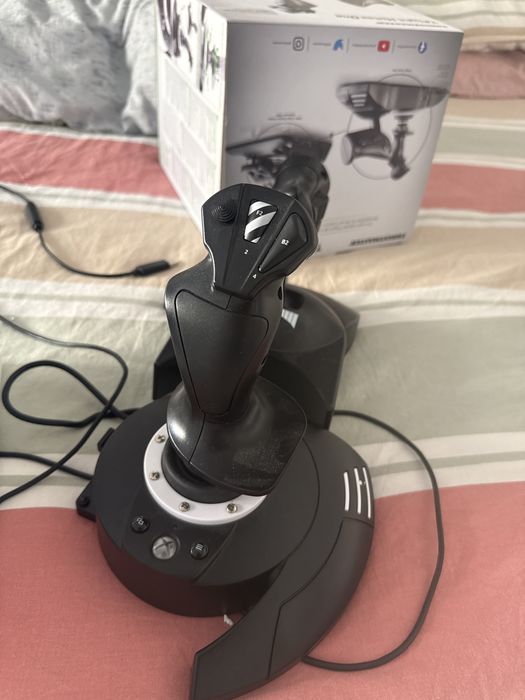 Thrustmaster T.Flight Hotas One – Xbox e PC | Como Novo