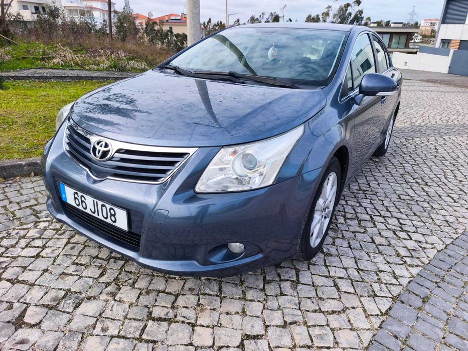 Toyota Avensis 2.0 D-4D — 2010