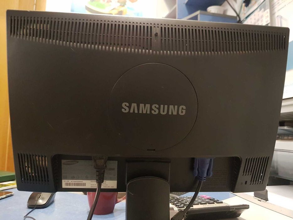 Монитор 19 Samsung SyncMaster 943NW