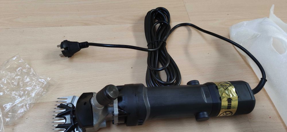 Máquina de tosquiar muito potente grandes animais ovelhas cavalos cães