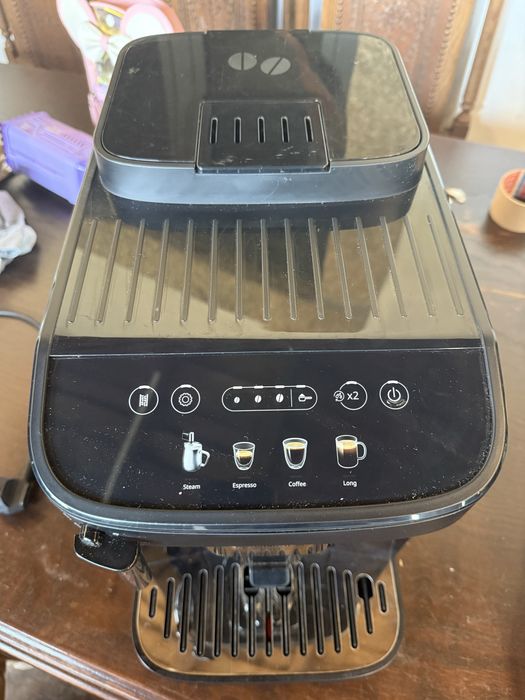 Maquina cafe Delonghi Magnifica EVO