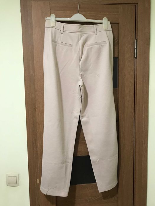 Штани (брюки) трикотажні жіночі Reserved з защипами, розмір - М